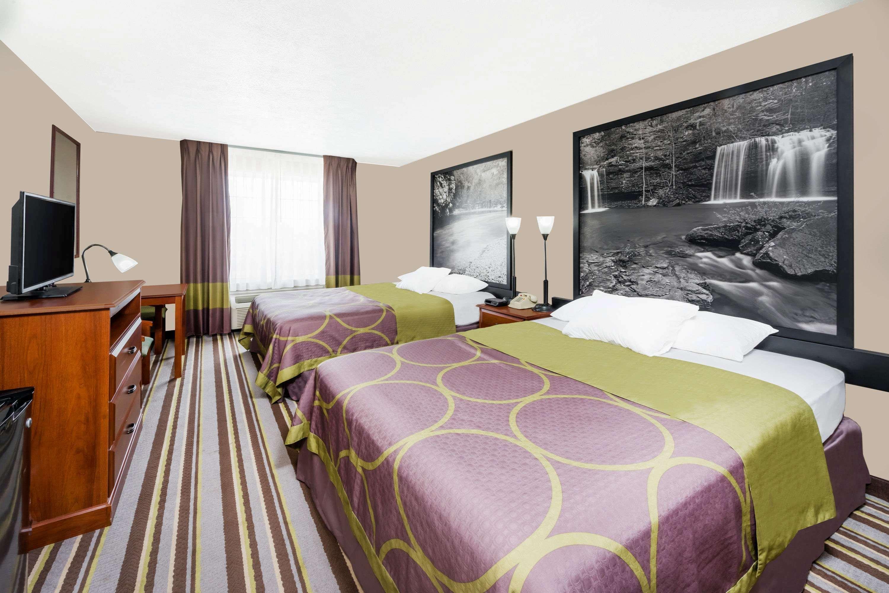 Super 8 By Wyndham Bolivar מראה חיצוני תמונה
